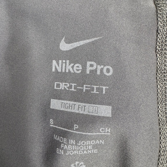 Nike Pro Men's Dri-FIT 3/4 Length Fitness Tights Grey Small Compression Training - Picture 8 of 9